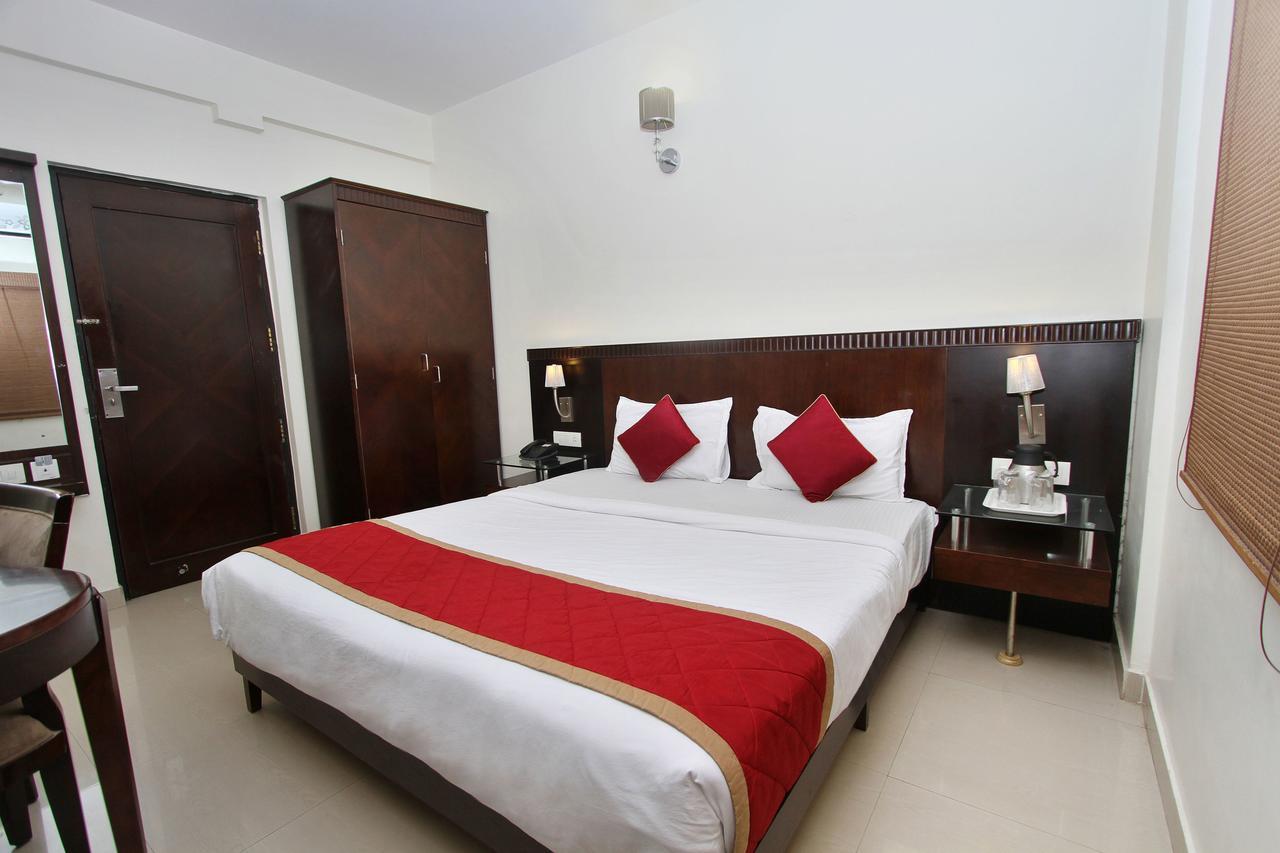 העיר בנגלור Hotel Amshi International מראה חיצוני תמונה